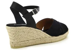 Camila's Alpargatas^Alpargatas De Cuna Balada